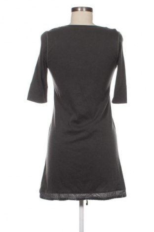 Šaty  Marc Cain Sports, Velikost M, Barva Šedá, Cena  1 449,00 Kč