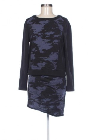 Kleid Numph, Größe M, Farbe Mehrfarbig, Preis 2,99 €