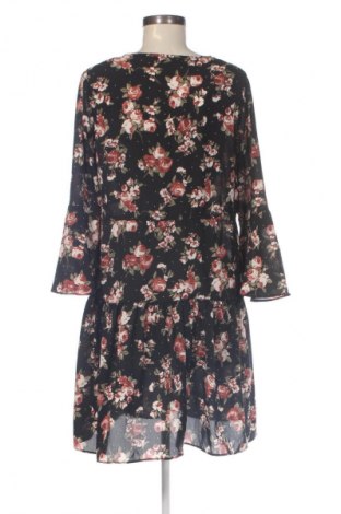 Рокля SHEIN, Размер M, Цвят Многоцветен, Цена 2,55 €