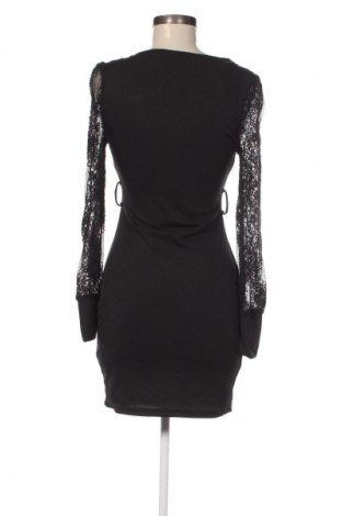 Рокля SHEIN, Размер M, Цвят Черен, Цена 3,06 €