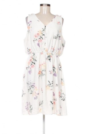 Rochie Thyme, Mărime L, Culoare Alb, Preț 92,99 Lei, #132197856