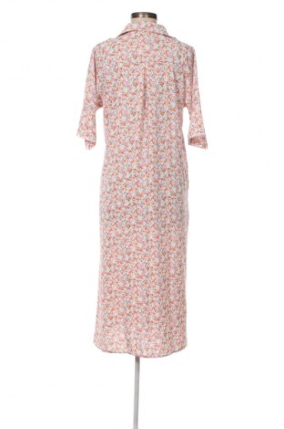 Рокля Unbranded, Размер M, Цвят Многоцветен, Цена 5,11 €