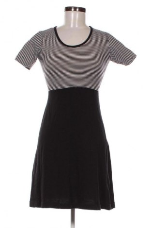 Рокля Unbranded, Размер M, Цвят Многоцветен, Цена 2,55 €