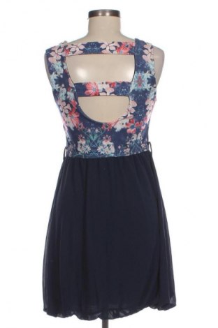 Рокля Unbranded, Размер M, Цвят Многоцветен, Цена 2,55 €