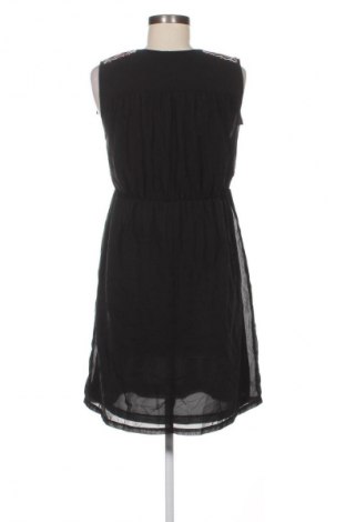 Kleid VILA, Größe M, Farbe Schwarz, Preis € 3,99