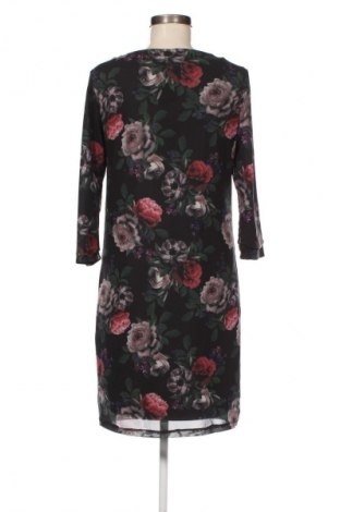 Šaty  VILA, Velikost S, Barva Vícebarevné, Cena  49,00 Kč