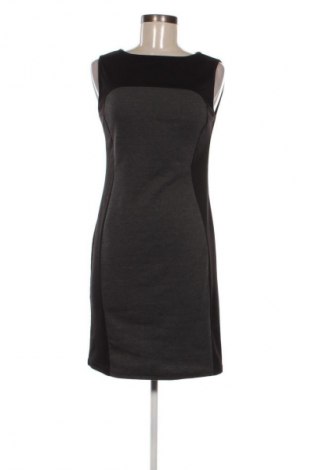 Рокля Yessica, Размер M, Цвят Многоцветен, Цена 3,06 €