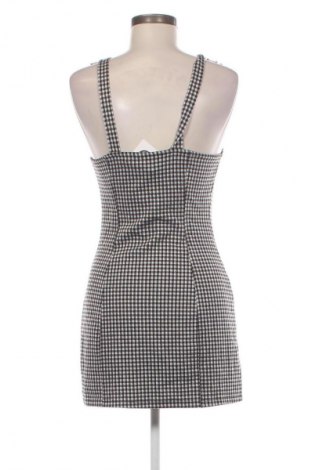 Dámské šaty s tráky Bershka, Velikost M, Barva Vícebarevné, Cena  79,00 Kč