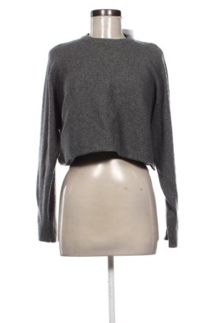 Damen Shirt Bershka, Größe L, Farbe Grau, Preis 6,00 €, #136885953