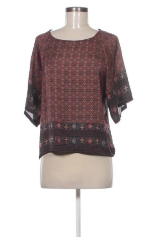 Bluză de femei Pull&Bear, Mărime L, Culoare Multicolor, Preț 39,00 Lei, #136910476