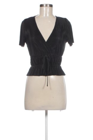Dámska blúza Pull&Bear, Veľkosť M, Farba Čierna, Cena  7,95 €, #136932159