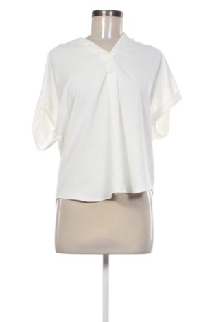 Bluzka damska Primark, Rozmiar XL, Kolor ecru, Cena 48,23 zł, #136948552