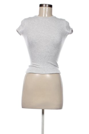 Damen Shirt Bershka, Größe XS, Farbe Grau, Preis 15,99 €, #136954988