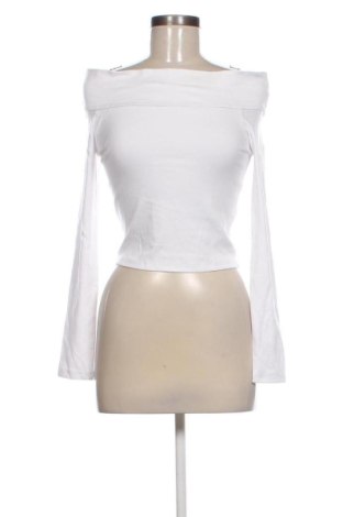 Damen Shirt Bershka, Größe M, Farbe Weiß, Preis 15,99 €, #136945745