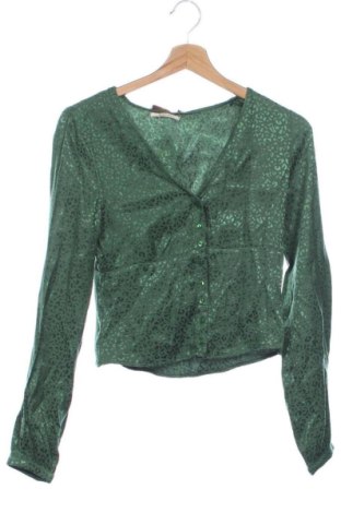 Дамска риза Pull&Bear, Размер S, Цвят Зелен, Цена 7,10 €, #136847377