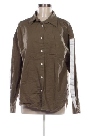 Cămașă de femei Unbranded, Mărime M, Culoare Verde, Preț 39,99 Lei, #136883681