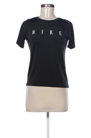 Γυναικείο t-shirt Nike, Μέγεθος S, Χρώμα Μαύρο, Τιμή 18,00 €, #136916147