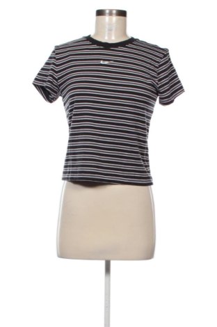 Tricou de femei Nike, Mărime M, Culoare Multicolor, Preț 167,99 Lei, #136920080
