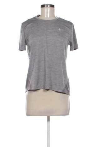 Dámske tričko Nike, Veľkosť M, Farba Sivá, Cena  17,95 €, #136931813