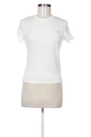 Tricou de femei Tommy Jeans, Mărime M, Culoare Alb, Preț 208,99 Lei, #136915814