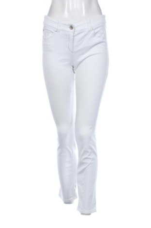Damskie jeansy Gerry Weber, Rozmiar M, Kolor Biały, Cena 125,55 zł, #136799563