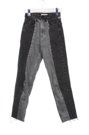 Damen Jeans Stradivarius, Größe XXS, Farbe Mehrfarbig, Preis 13,44 €, #136843303