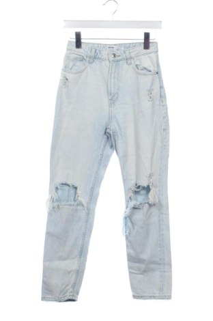Дамски дънки Bershka, Размер XS, Цвят Син, Цена 17,00 €, #136880902