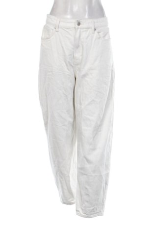 Blugi de femei Unbranded, Mărime XL, Culoare Alb, Preț 65,99 Lei, #136895140