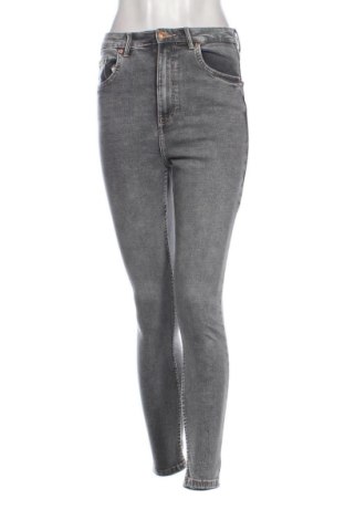 Damen Jeans Bershka, Größe M, Farbe Grau, Preis 9,00 €, #136910517