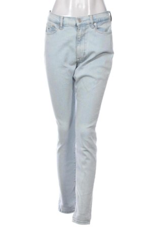 Дамски дънки Tommy Jeans, Размер M, Цвят Син, Цена 89,47 €, #136920582