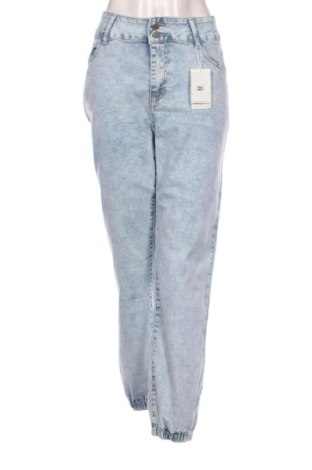 Blugi de femei Unbranded, Mărime XL, Culoare Albastru, Preț 135,54 Lei, #136922189