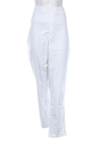 Damen Jeans Breakers, Größe 5XL, Farbe Weiß, Preis 13,99 €, #136950538