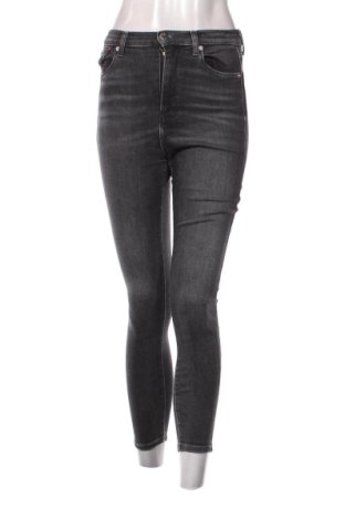 Дамски дънки Tommy Jeans, Размер S, Цвят Черен, Цена 38,85 €, #136000203