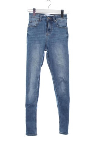 Női farmernadrág Bershka, Méret XXS, Szín Kék, Ár 5 785 Ft, #136824329