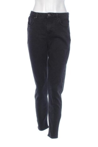 Blugi de femei Pieces, Mărime M, Culoare Negru, Preț 75,00 Lei, #136875407