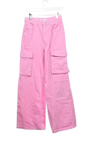 Blugi de femei Bershka, Mărime S, Culoare Roz, Preț 78,20 Lei, #136877261