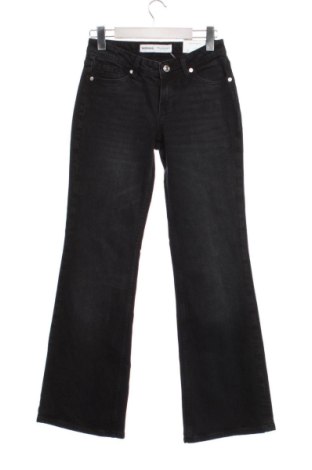 Дамски дънки Bershka, Размер XS, Цвят Черен, Цена 23,95 €, #136938541