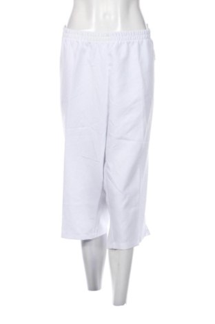 Pantaloni scurți de femei Unbranded, Mărime 4XL, Culoare Alb, Preț 29,99 Lei, #136854632