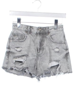 Dámské kraťasy  Bershka, Velikost XXS, Barva Šedá, Cena  283,00 Kč, #136867608