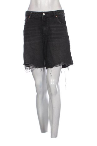 Damen Shorts House, Größe M, Farbe Schwarz, Preis 7,00 €, #136902446