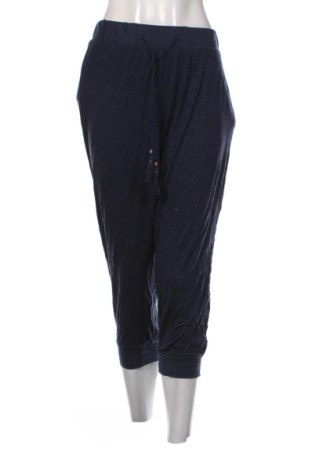 Pantaloni scurți de femei Tchibo, Mărime XXL, Culoare Albastru, Preț 46,99 Lei, #136907324