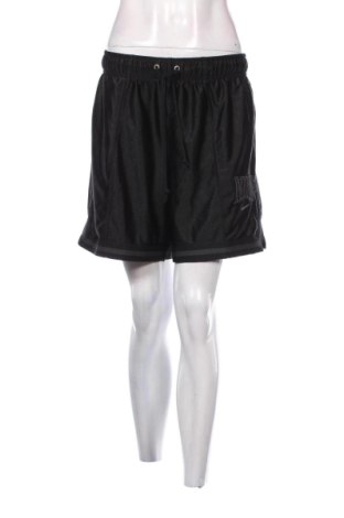Damen Shorts Nike, Größe S, Farbe Schwarz, Preis 23,99 €, #136911487