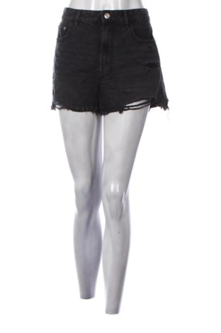 Pantaloni scurți de femei Stradivarius, Mărime L, Culoare Negru, Preț 53,99 Lei, #136927544