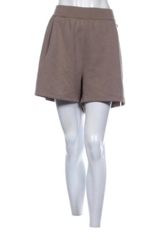 Pantaloni scurți de femei Nike, Mărime XXL, Culoare Maro, Preț 110,99 Lei, #136940719
