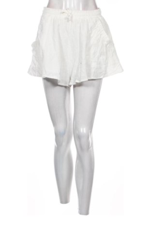 Pantaloni scurți de femei LEZU, Mărime S, Culoare Alb, Preț 233,99 Lei, #136943307