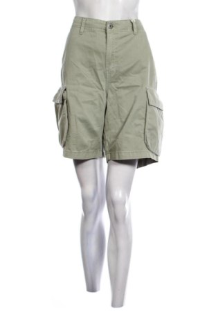 Női rövidnadrág Pull&Bear, Méret XL, Szín Zöld, Ár 6 859 Ft, #136957193