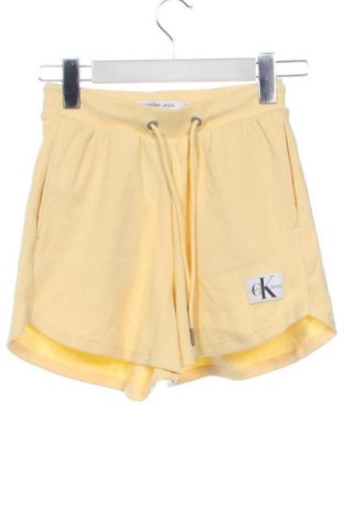 Damen Shorts Calvin Klein Jeans, Größe XS, Farbe Gelb, Preis € 28,99, #136477282