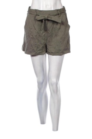 Damen Shorts Jean Pascale, Größe M, Farbe Grün, Preis € 6,99, #136931253