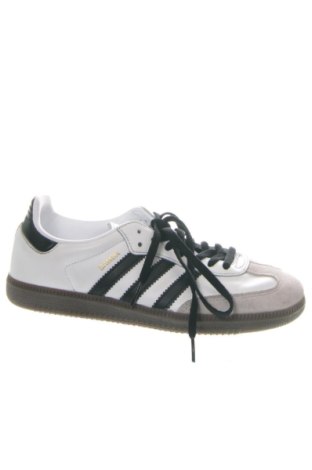 Дамски обувки Adidas, Размер 38, Цвят Многоцветен, Цена 80,78 €, #136916606