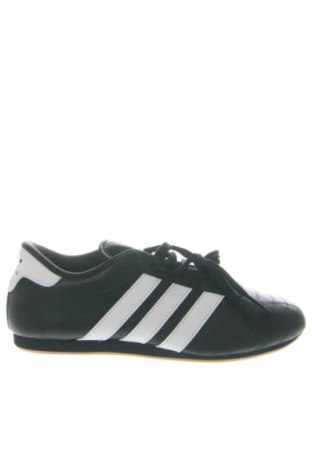 Дамски обувки Adidas Originals, Размер 40, Цвят Черен, Цена 65,44 €, #136889323